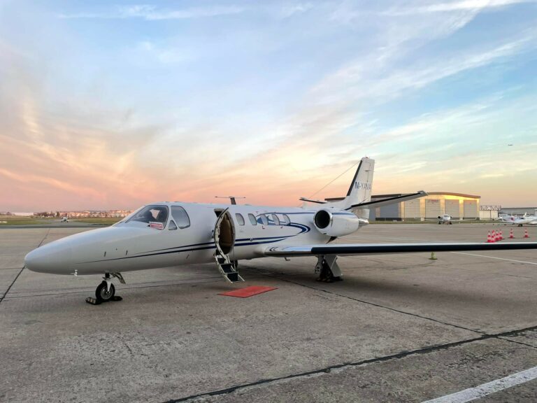 Dans les coulisses de l’aérodrome de La Baule : un dossier sous tension