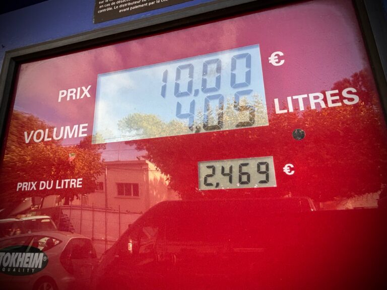 Carburants : l’État met 450 millions sur la table
