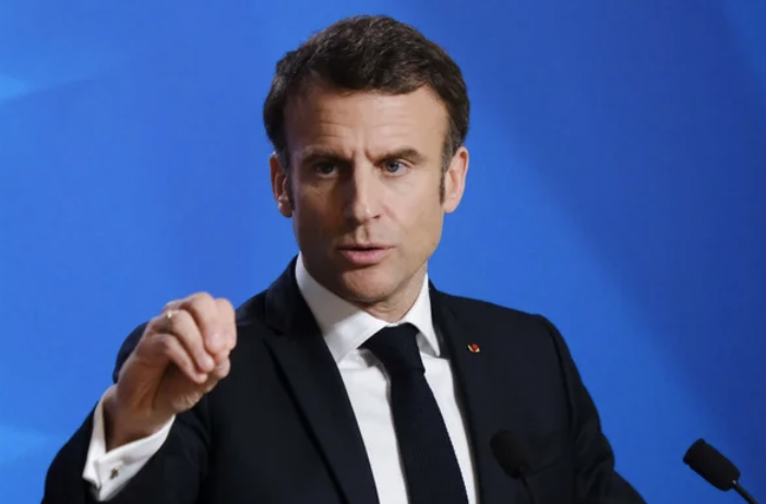 Emmanuel Macron au 20 Heures | Des annonces sous tension
