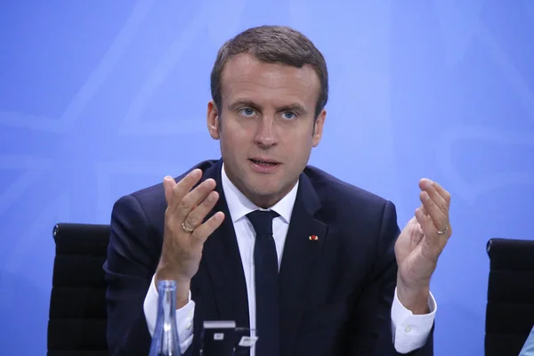 Emmanuel Macron | Au plus bas depuis son arrivée à l’Élysée